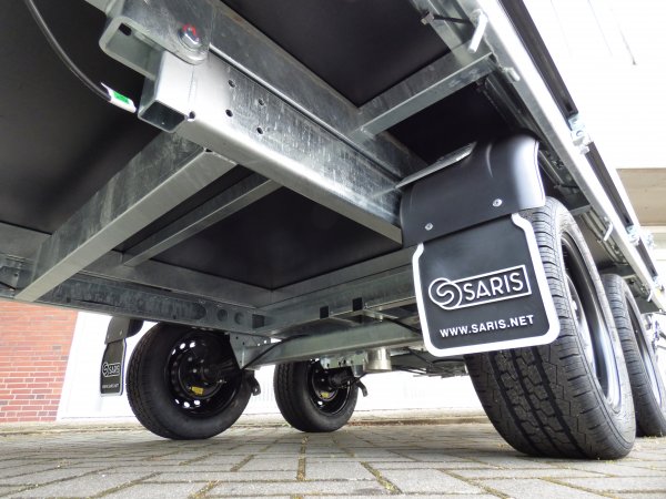 Saris Tandem-Heckkipper K1 306 184 3500 2 E mit E- und Handpumpe, Black-Edition, 3,5t zGG, 306x184x30cm