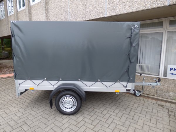 Saris McAlu MP 255 133 750 1 mit KRGER Hochplane in schwarz, 750KG zGG 255x133x140cm