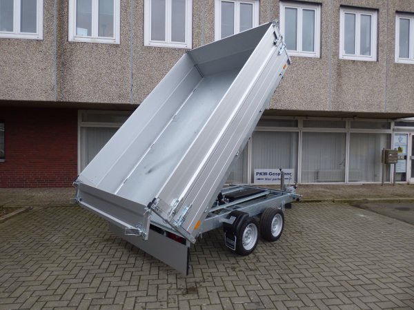 Saris Tandem-Dreiseitenkipper K3 306 184 2700 2 E mit E-Pumpe, Aufsatzbordwnden und Rampenschubladen, 2,7t zGG, 306x184x60cm