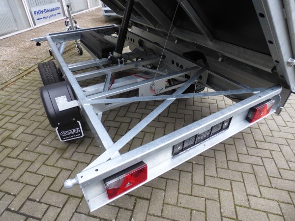 Saris Tandem-Dreiseitenkipper K3 306 184 3500 2 E mit E-Pumpe und Aufsatzbordwnden, 3,5t zGG, 306x184x60cm