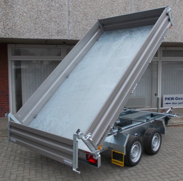 Humbaur HTK 3500.31 Dreiseitenkipper mit E- & Handpumpe und grauen Stahlbordwnden, Einzelstck - nur ab Brandenburg verfgbar
