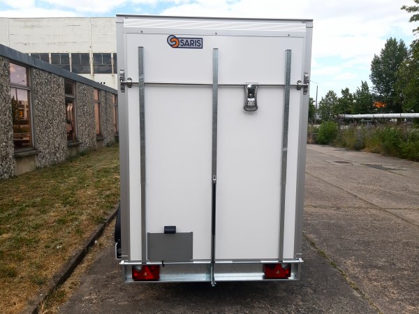 Saris GO 306 154 200 2700 2, Kofferanhnger wei, 2700KG zGG, 306x154x200cm, hinten mit Beladerampe