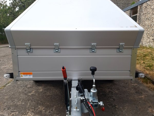 SARIS MC 255 133 1350 1 McAlu Comfort mit Deckel, 1350kg, 255x133x50cm