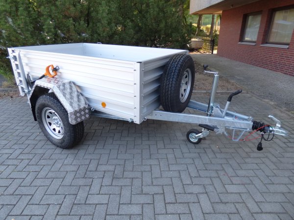 Alutrail Offroad 1,4t zGG, Lademae: 215x135x54m, mit Extras wie Fin1856