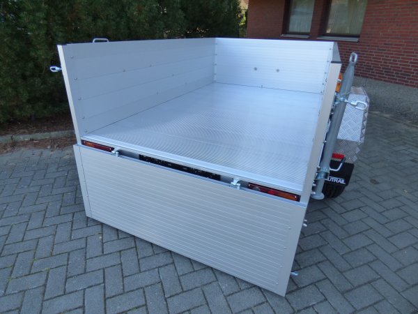 Alutrail Offroad 1,4t zGG, Lademae: 215x135x54m, mit Extras wie Fin1856
