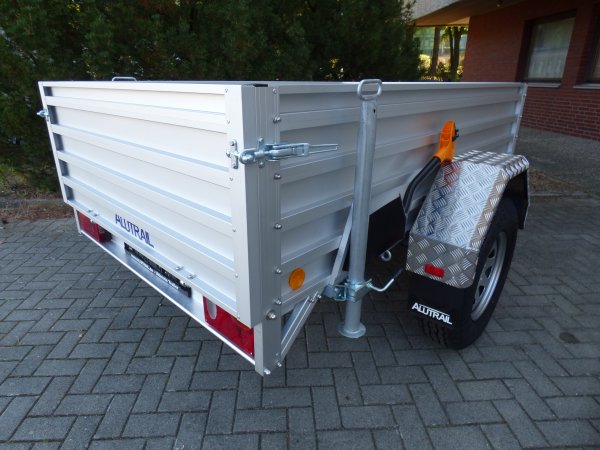 Alutrail Offroad 1,4t zGG, Lademae: 215x135x54m, mit Extras wie Fin1856