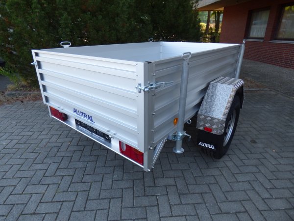 Alutrail Offroad 1,4t zGG, Lademae: 215x135x54m, mit Extras wie Fin1855