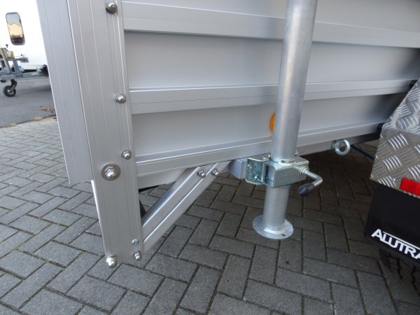 Alutrail Offroad 1,4t zGG, Lademae: 215x135x54m, mit Extras wie Fin1855