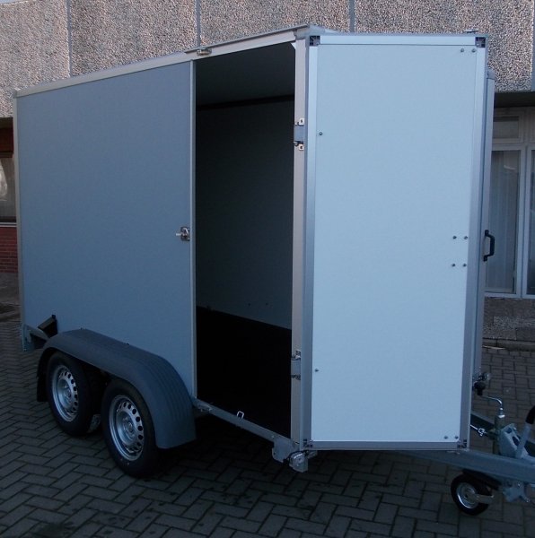 * Saris GO 306 154 180 2700 2, Kofferanh�nger hellgrau, 2700KG zGG, Ladema�e 306x154x180cm mit Rampe