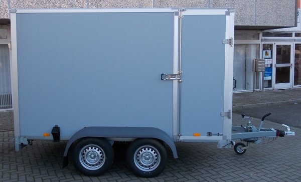 * Saris GO 306 154 180 2700 2, Kofferanh�nger hellgrau, 2700KG zGG, Ladema�e 306x154x180cm mit Rampe