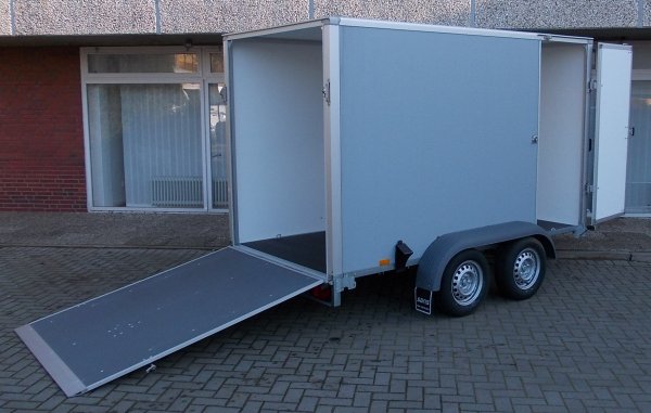 * Saris GO 306 154 180 2700 2, Kofferanh�nger hellgrau, 2700KG zGG, Ladema�e 306x154x180cm mit Rampe