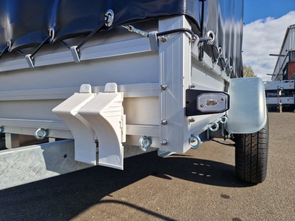 Alutrail 14 B 26.14 , 1400KG zGG, Tempo 100, 263x135x170cm, Alubordw�nde und Aluboden, mit  Hochplane , mit Tempo 100