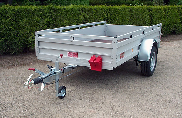 Koch 150.300.13 - Aluanhänger mit Reling, Tempo 100 und 6 Zurrösen, 1300kg, 300x150cm