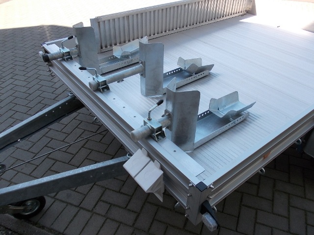 Alutrail 12 Z 26.18 mit drei speziellen Vorderradwippen und Alurampe 200x30cm