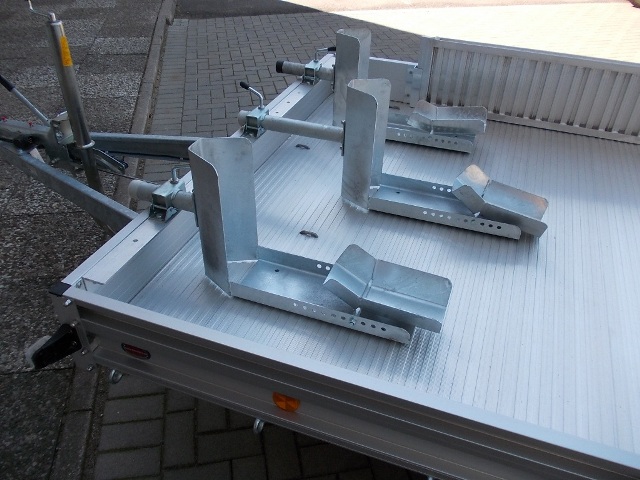 Alutrail 12 Z 26.18 mit drei speziellen Vorderradwippen und Alurampe 200x30cm