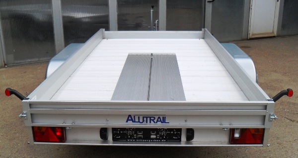 Alutrail 20 F 36.18 mit Tempo 100