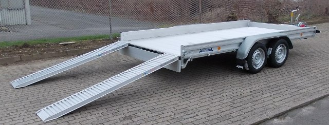 Alutrail 26 F 40.20 mit unterschiebbaren Rampen, Tempo 100 und Winde