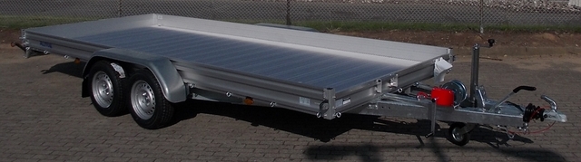 Alutrail 26 F 50.20 mit unterschiebbaren Rampen und Winde