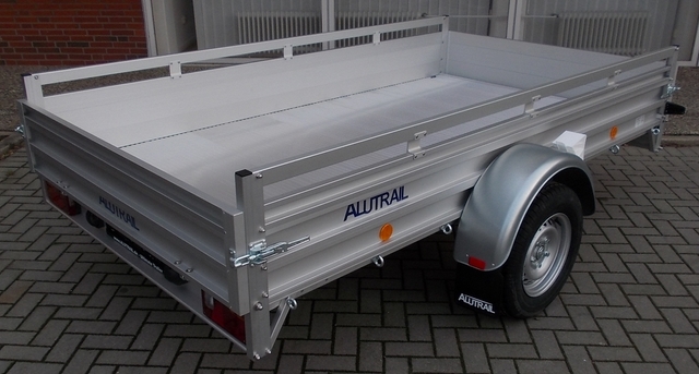 Alutrail 75 N 29.16 mit Bugklappe