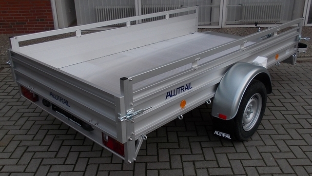 Alutrail 75 N 29.16 mit Bugklappe