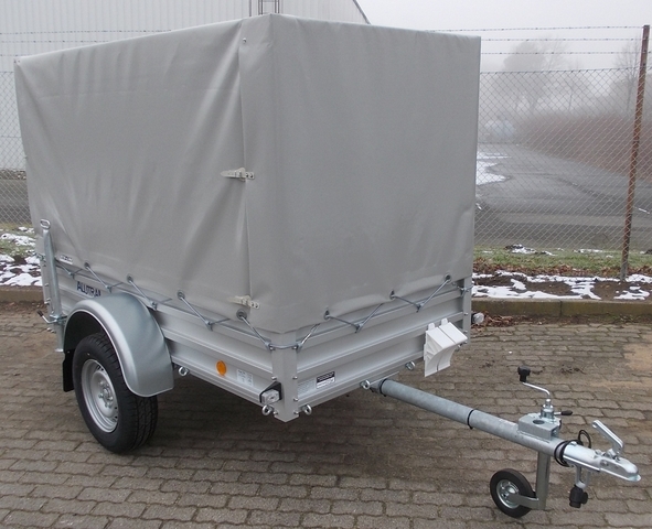 Alutrail 75U22.12 Eco-Edition mit Hochplane 135cm Innenhöhe, Tempo 100 und 2 Heckstützen