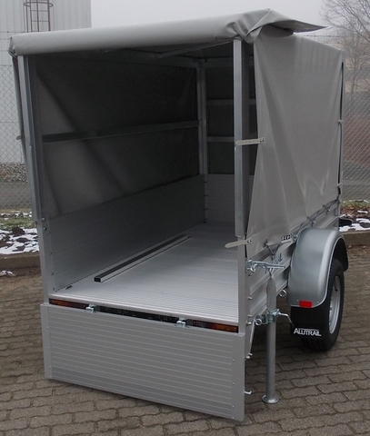 Alutrail 75U22.12 Eco-Edition mit Hochplane 135cm Innenhöhe, Tempo 100 und 2 Heckstützen