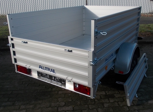 Alutrail 75 U 22.14 mit 30cm ALUTRAIL-Aufsatzbordwänden