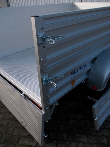 Alutrail 75 U 22.14 mit 30cm ALUTRAIL-Aufsatzbordwänden