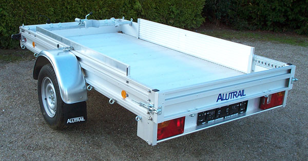 Alutrail 40UTAZ 26.14 mit 2 Alurampen u. variabler Motorradvorderradhalterung
