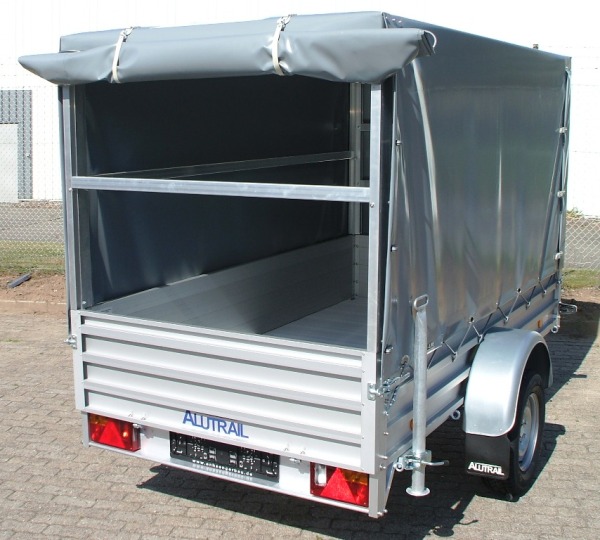 Alutrail 75 U 26.14 mit Hochplane 150cm Innenhöhe und 2 Heckstützen