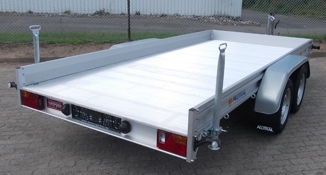 Alutrail Multi-Transporter ohne Heckklappe 4,04 x 1,75 x 0,18 m