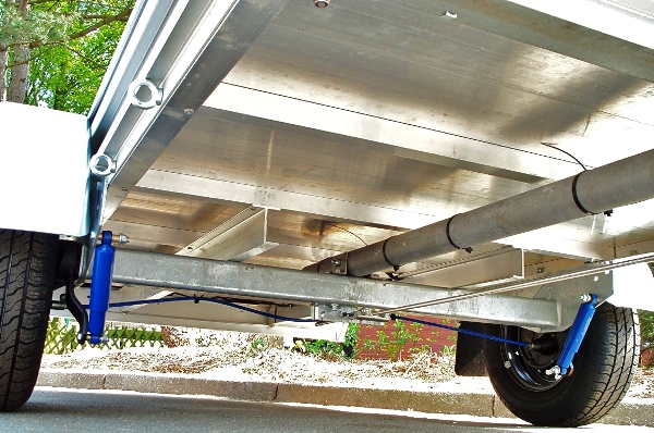 Alutrail 12 Z 26.14 mit Vorderradwippe und 400 kg Alurampe 200x30cm