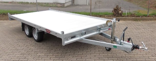 Anssems MSX 3000.405x200 mit Aluboden, Winde auf Bock und 2,5m langen Stahlrampen