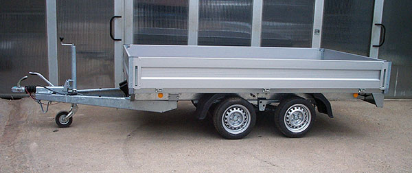 B�ckmann Pritschenhochlader 321826 mit  niedrigen WCF Fahrwerk