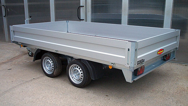 B�ckmann Pritschenhochlader 321826 mit  niedrigen WCF Fahrwerk