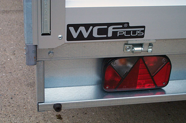 B�ckmann Pritschenhochlader 321826 mit  niedrigen WCF Fahrwerk