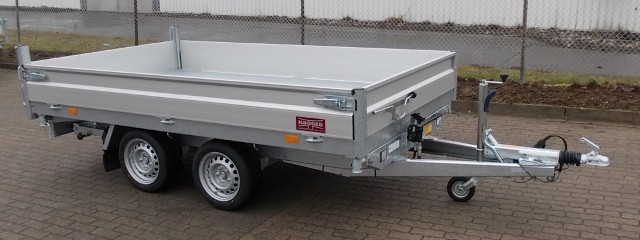 Hapert Cobalt HM-2, 305x180cm, Dreiseitenkipper mit Rampen und Stützen, e- und Handpumpe, 2700KG zul. GG