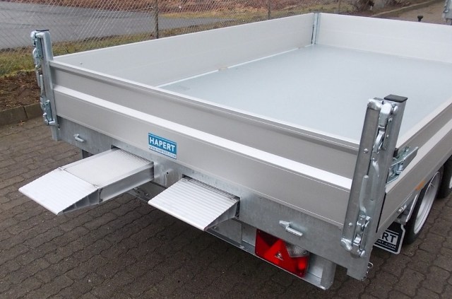 Hapert Cobalt HM-2, 305x180cm, Dreiseitenkipper mit Rampen und Stützen, e- und Handpumpe, 2700KG zul. GG