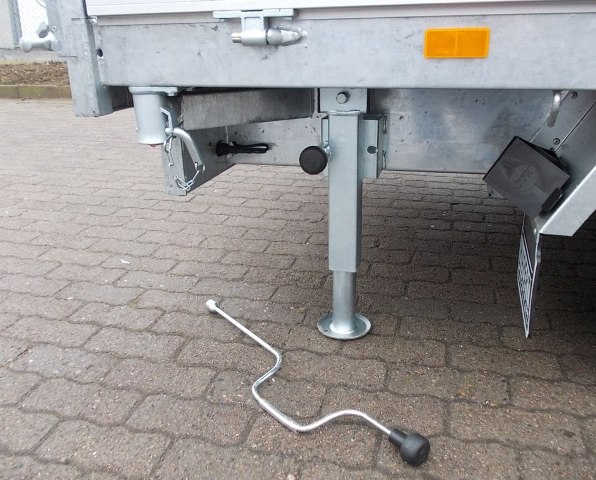 Hapert Cobalt HM-2, 305x180cm, Dreiseitenkipper mit Rampen und Stützen, e- und Handpumpe, 2700KG zul. GG