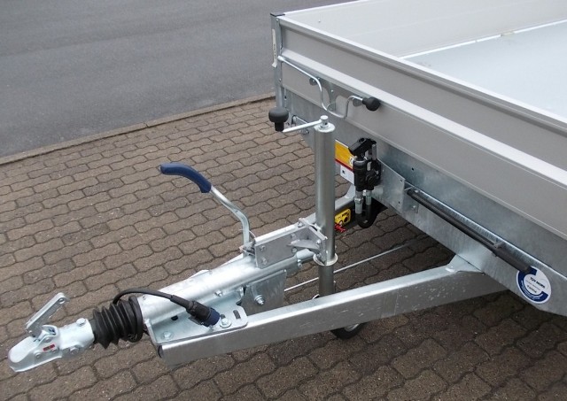 Hapert Cobalt HM-2 Multi, 305x180cm, Dreiseitenkipper mit Rampen und Stützen, e- und Handpumpe, 3500KG zul. GG