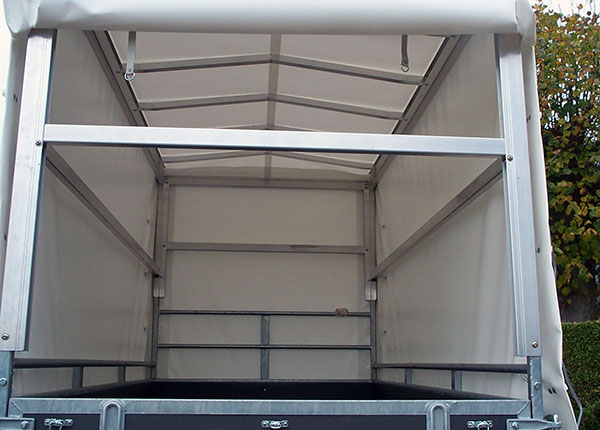 Hapert R1350.25.13 mit Hochplane in 160cm Innenhöhe