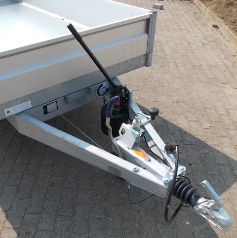 HAPERT Cobalt HB-1, 260x150cm, 1500KG zGG, Heckkipper mit Handpumpe, Bereifung: 195/50R13C