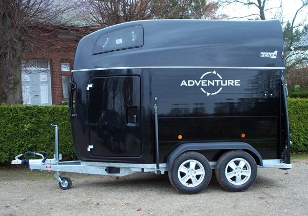 Henra Adventure XL, Alu, 2700 kg , kompl. in einer Farbe lackiert, Vollausstattung