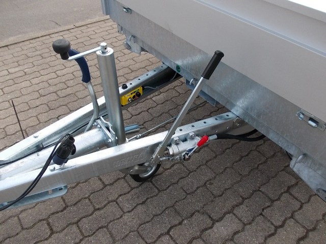 Henra KP3Z.35.0 Dreiseitenkipper mit Rampenschächten und Leitergestell, E- & Handpumpe, Art-Nr.: KP353318