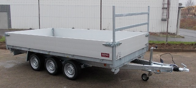 Henra KP354020TR Tridem-Dreiseitenkipper mit E- und Nothandpumpe und Rampenschubladen, 3500kg zGG, Lademaße:401x202x30cm