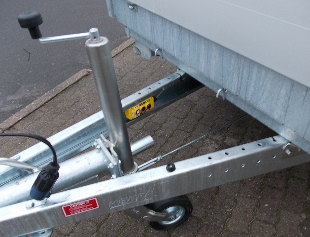 Henra KP3Z.35.3 Tridem mit Rampenschächten, Leitergestell,E-Pumpe und Nothandpumpe, Art-Nr.: KP354020TR