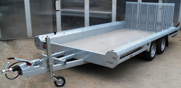 Hulco Terrax-2 3000.394x180 Sehr stabiler Multianhänger mit sehr großer und extrem niedriger Ladeflächenhöhe