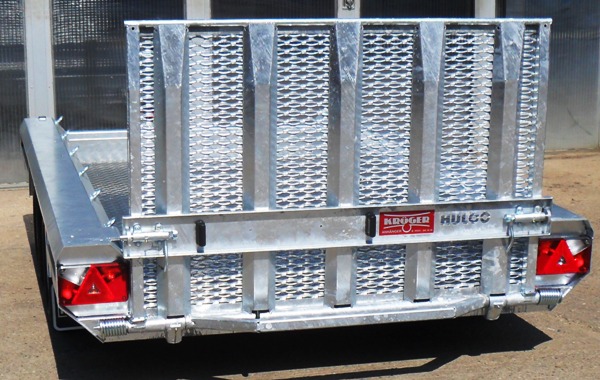 Hulco Terrax-2 3000.294x150 Sehr stabiler Multianhänger mit extrem niedriger Ladeflächenhöhe