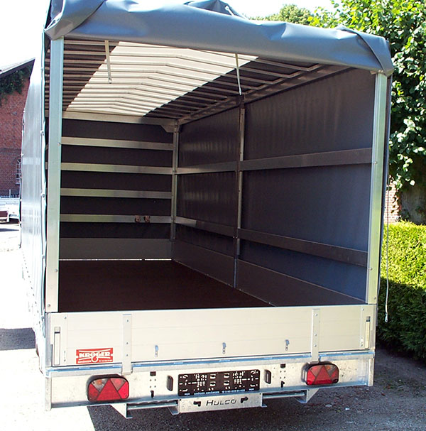 Hulco Medax 3060 mit Hochplane 210cm lichte Innenhöhe + Rampen