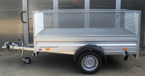Humbaur HA 132513 mit Bugklappe und 62cm Laubgitteraufsatz
